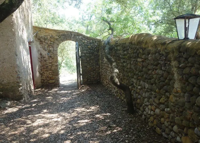 Le Clos Des Collines