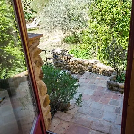 Le Clos Des Collines Frühstückspension *