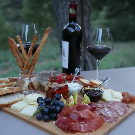 Bed & Breakfast Le Clos Des Collines