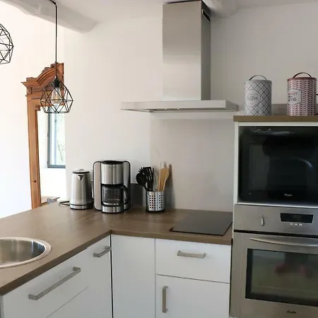 Le Clos Des Collines Bed & Breakfast Saint-Martin-de-Brômes