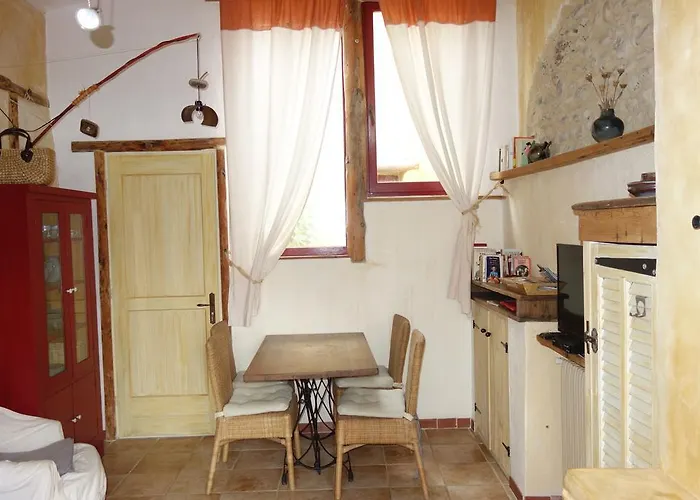 לינה וארוחת בוקר Le Clos Des Collines